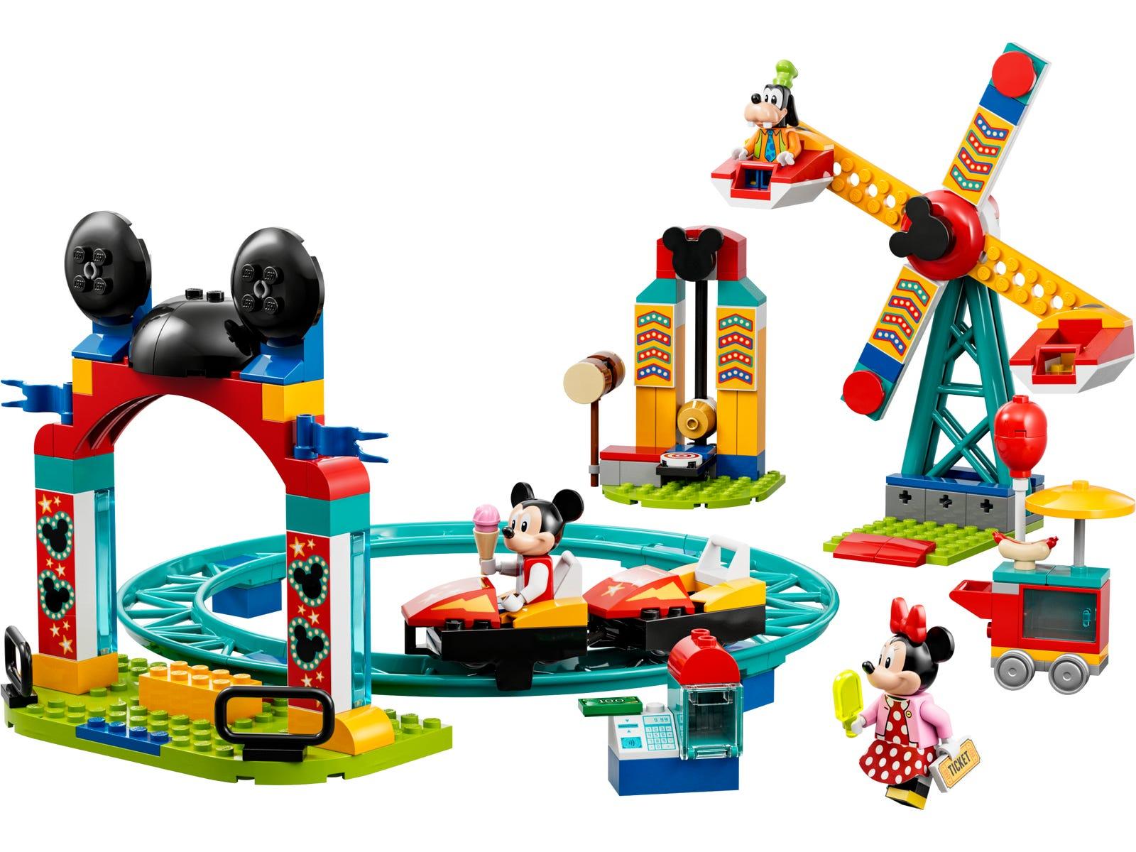 Miki Minnie i Goofy w wesołym miasteczku